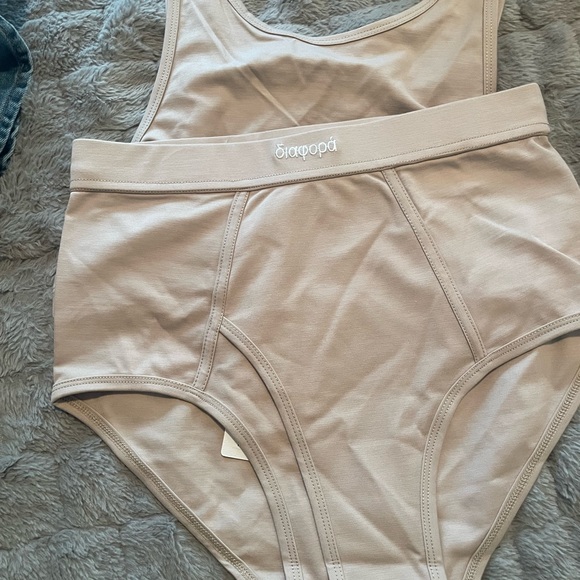 Diafora keep it brief set NWT. - Picture 3 of 4